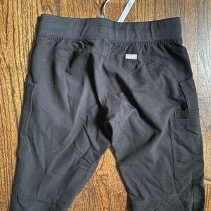 Scrubs - Figs cargo scrub pant